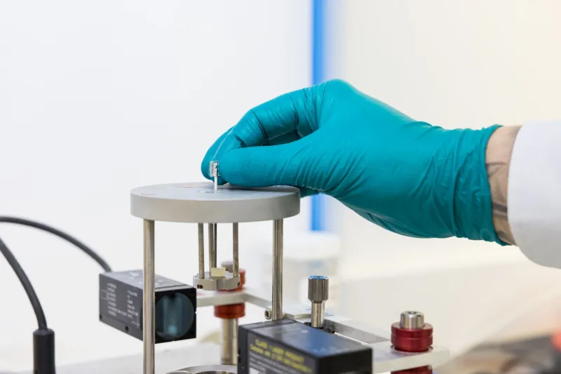 How Swell Ratio Testing supports better UHMWPE product design - Hero Image